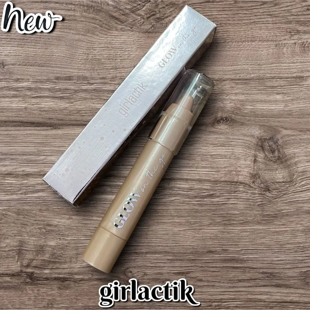 New NIB girlactik GLOW ON-THE-GO JetSetter multi-use stick Color: JetSetter